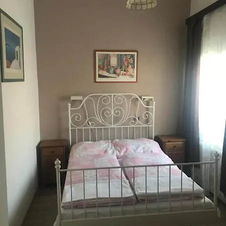 Kis Gellert Guest house 2*